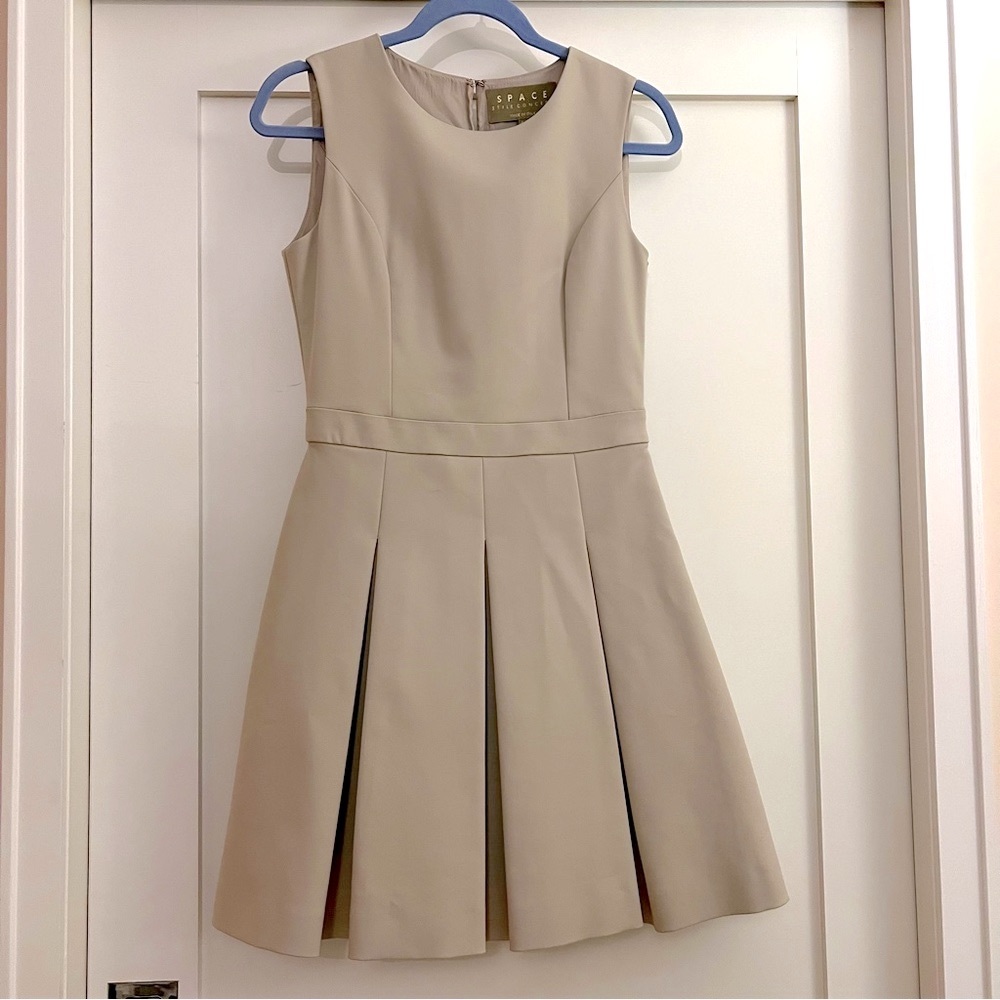Space Style Concept beige dress. Size European 44.